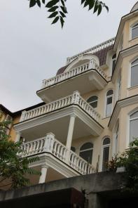 Продается новый дом 742 м2 в г. Ялта.