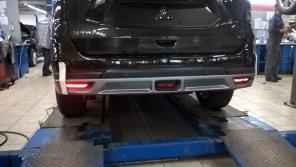 Обвес(Тюнинг) на Hissan X-trail (юбка передняя,юбка задняя,накладка на пороги )