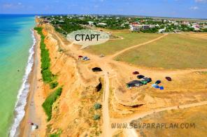 Участок у моря в Крыму