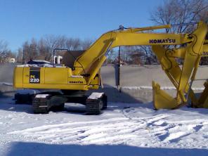 Экскаватор гусеничный б/у KOMATSU PC220-7, Гусеничный экскаватор б/у KOMATSU PC220-7, Продам гусеничный экскаватор KOMATSU PC220-7 б/у, Продается гусеничный экскаватор KOMATSU PC220-7 б/у, Куплю гусеничный экскаватор KOMATSU PC220-7 б/у, Коматсу б/у