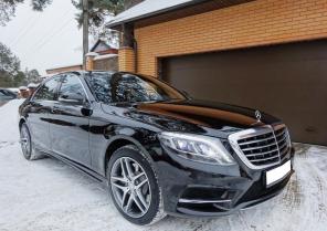      . Mercedes W222 S500 Long.