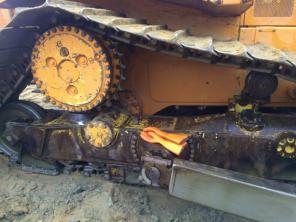 Бульдозер толкач Caterpillar D6T