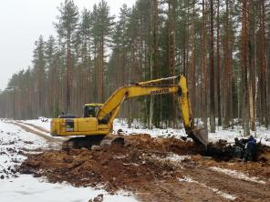Экскаватор гусеничный Komatsu PC200-7