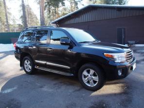 Продам Toyota Land Cruiser 200.