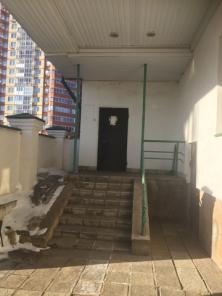 Сдаётся помещение свободного назначения на 1-ом этаже административного здание в 3-х шагах от ж/д станции Пушкино.