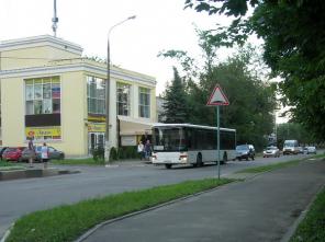 Сдам помещение 150-600м2, торговое здание, 1 линия домов, м. Щелковская