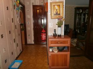 Продам 3х комнатную квартиру на Бульваре Старшинова г. Феодосия
