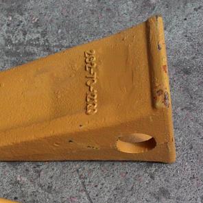 Коронка 202-70-12130 для ковшей экскаваторов KOMATSU