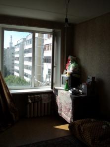 Продается двухкомнатная квартира в Троицке.