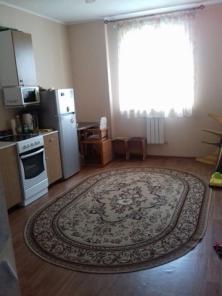 Сдам в аренду 1 ком. кв. на длительный срок.