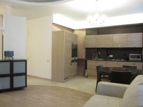 Продажа квартиры в Москве 78 кв.м. (тихий центр, малоэтажная застройка, в 100 м