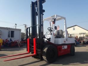 погрузчик г/п 3 тонны Nissan EGH02A30