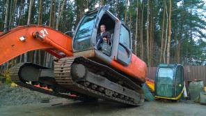 Экскаватор б/у Hitachi ZX200 предпродажная подготовка
