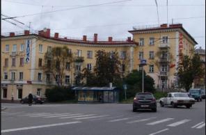 Продам 3-х комнатную квартиру на пр-те Ленина в г.Мурманске,сталлинка.