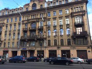 Продаетсяуникальная квартира 200 кв.м в центре Петербурга