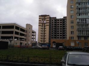 Продам квартиру в 15 минутах от метро Ладожская. Янино