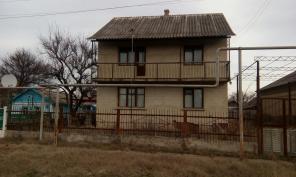 Продается новый 2-х этажный жилой дом.