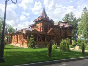 Бригада строителей