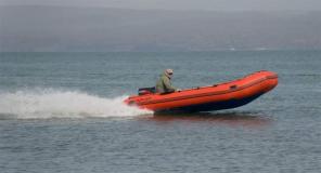 Надувные лодки, моторы, водометные насадки.