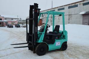 Mitsubishi 1,5 т. FD 15