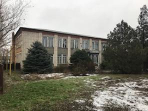 В районном центре с. Песчанокопское, Ростовской обл. продается Административное здание, гараж, склад