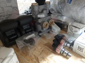 Запчасти на автобус Нефаз с дв. M906 LAG Mercedes