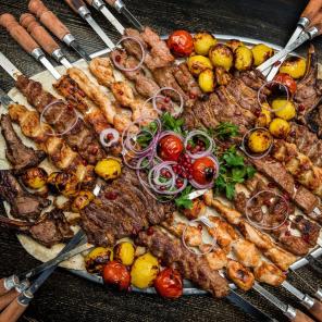 Продукты для отдыха, мясо для шашлыка и т. д