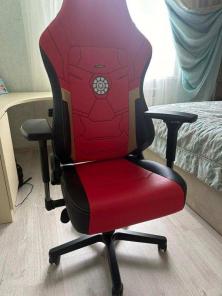 Noblechairs компьютерное кресло в стилистике «Железного человека» MARVEL в идеальном состоянии