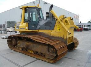 Бульдозер Komatsu D65PX12