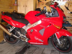 Продам мотоцикл Honda VFR800