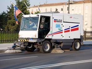 1.Конвейерно-вакуумная уборочная машина Dulevo 5000 ZERO EMISSIONS IVECO