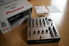 20% скидка предложение. iPhone 4G, Pioneer CDJ-2000, Canon EOS 5D.