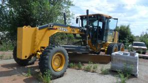  John Deere 772G