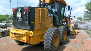  John Deere 772G