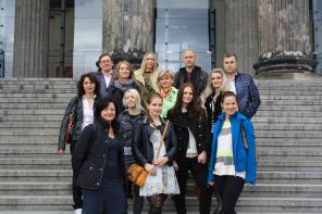 Переводчики в Берлине от фирмы Alnika-Reisen.