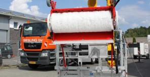 Современная роботизированная мойка фасадов в Санкт-Петербурге