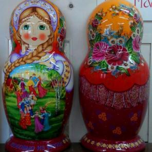 Продаю торговое оборудование Матрешка