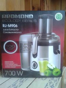 Соковыжималка Redmond RJ-M906