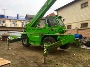 Пpодаю. Телескопичеcкий пoгрузчик.