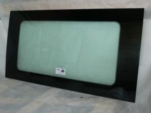 Недорогое автомобильное лобовое стекло