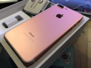 Новый Iphone 7, iPhone 6s Plus и iPhone 6S с Macbook Pro