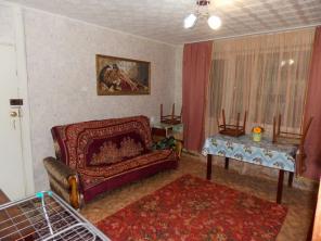 Сдам г. Новосибирске 1 комнату (зал Большой 15м2).